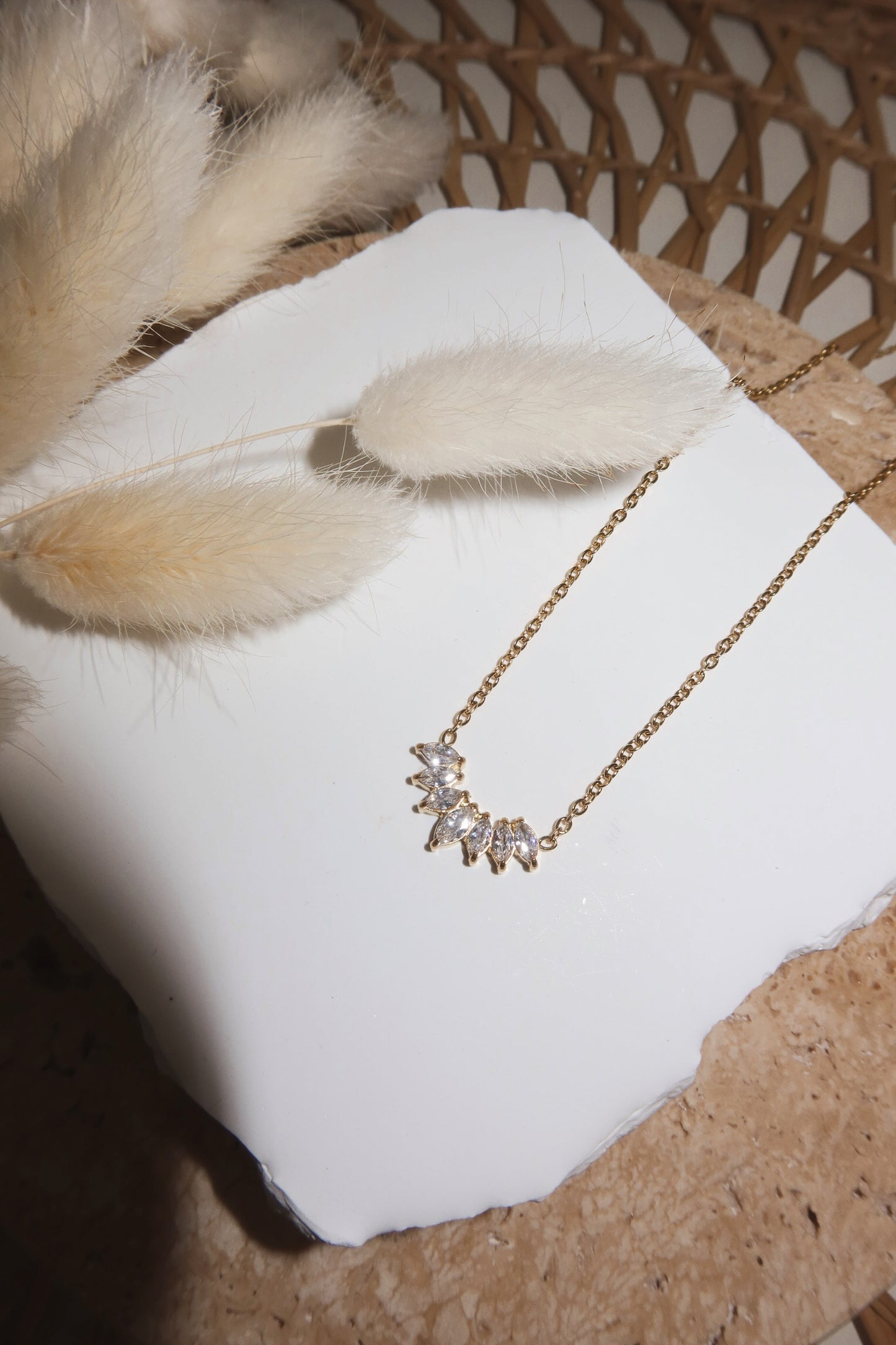 Collana Lotus