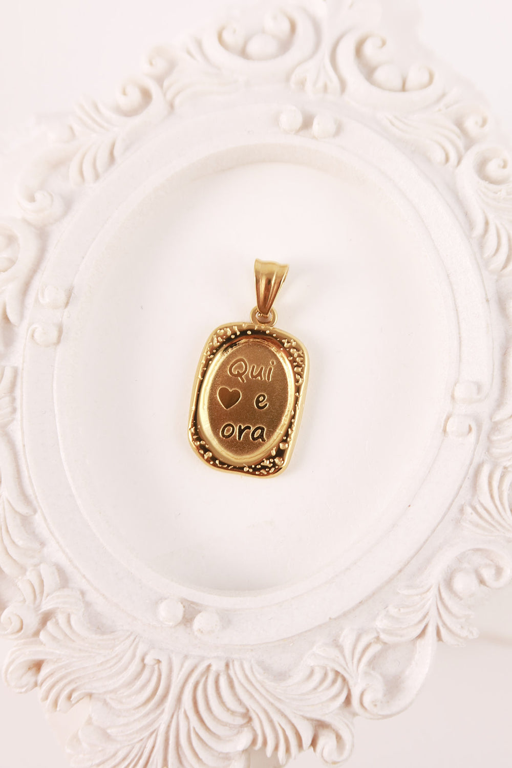 Charm “Qui e Ora”
