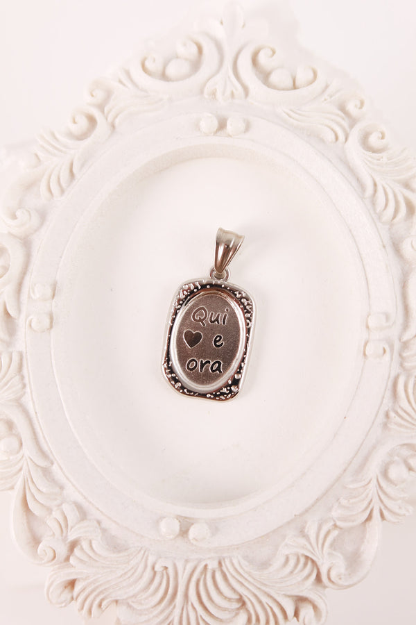Charm “Qui e Ora”