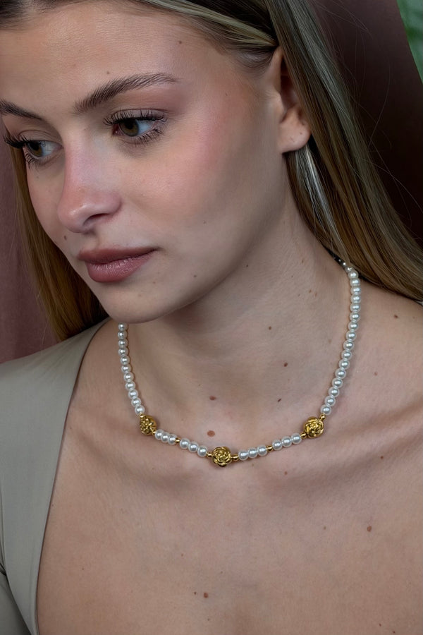 Collana Camelia