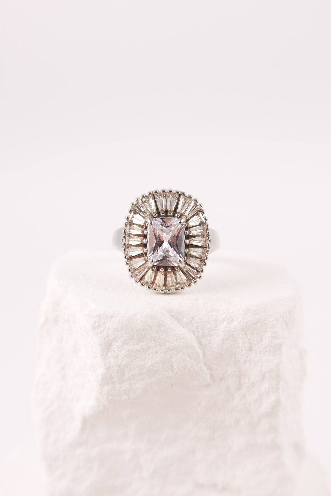 Anello Diana