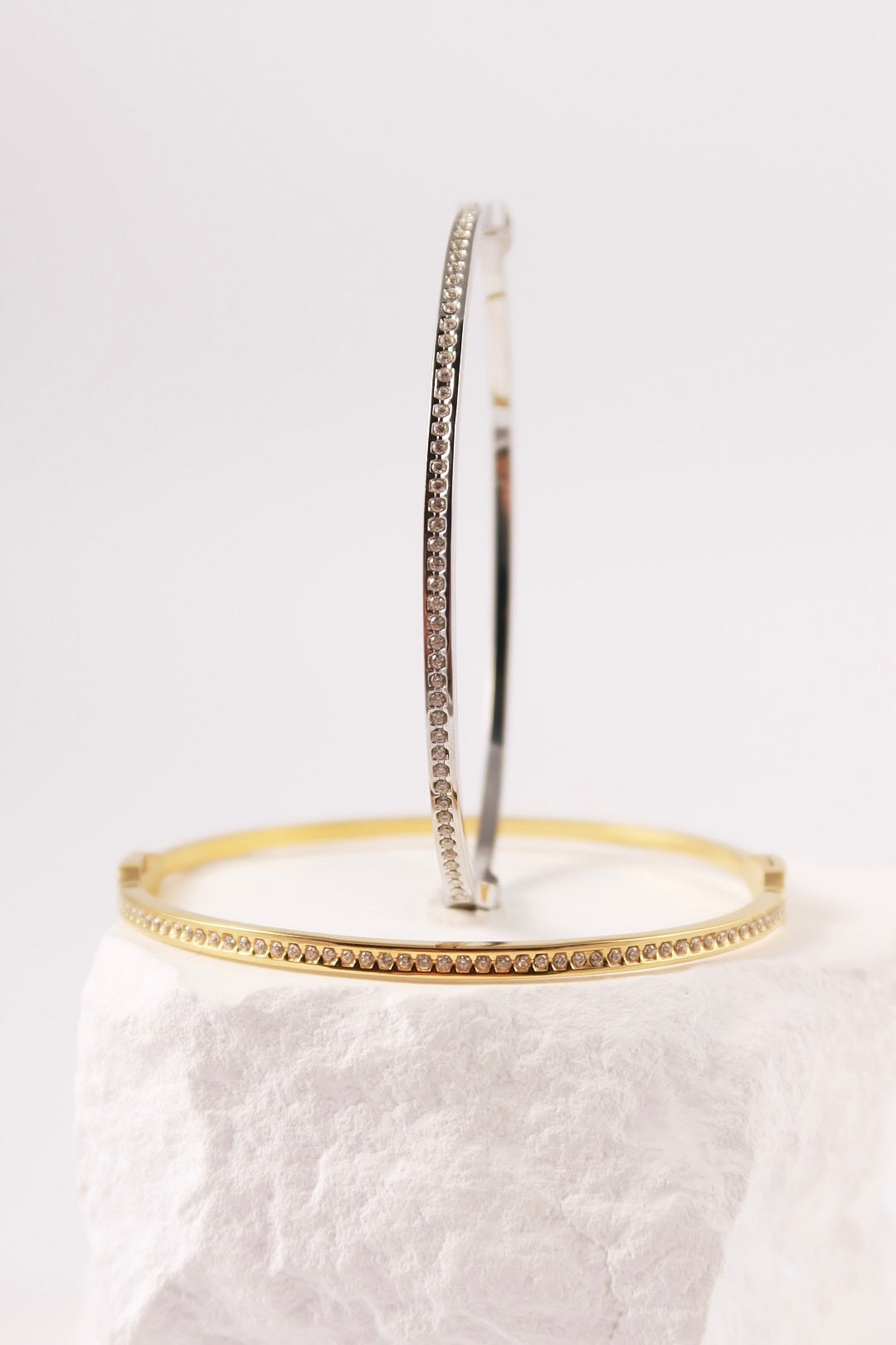 Bracciale Rigido Essential