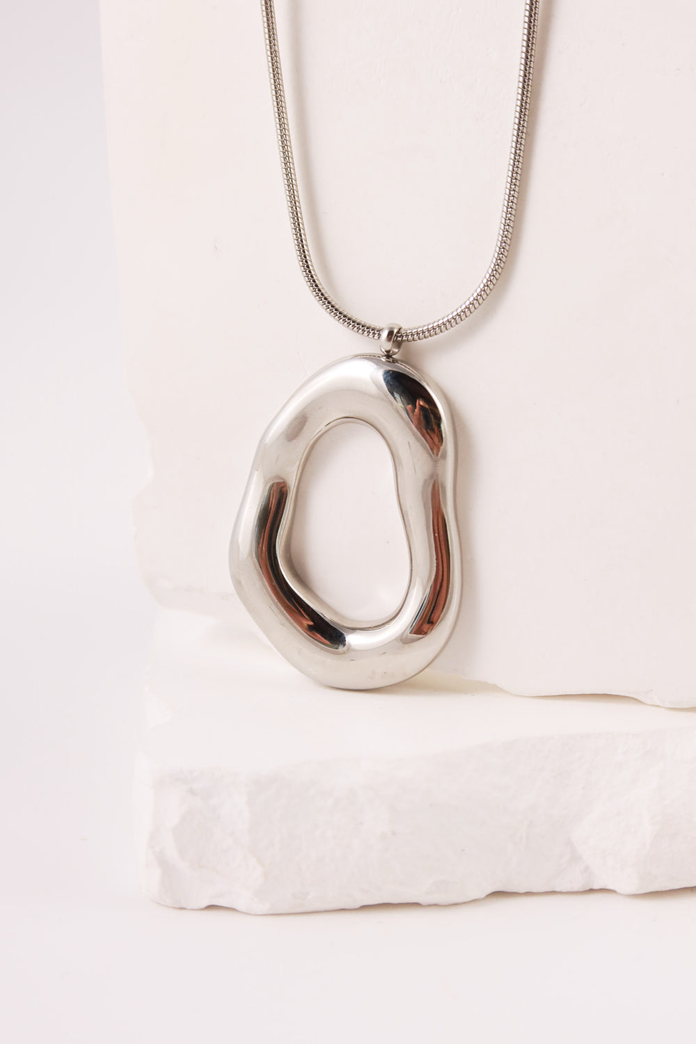 Collana Lunga Bond