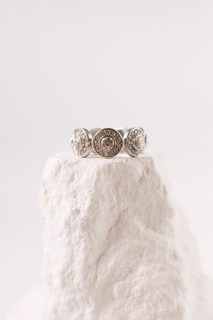 Anello Round-Riviera