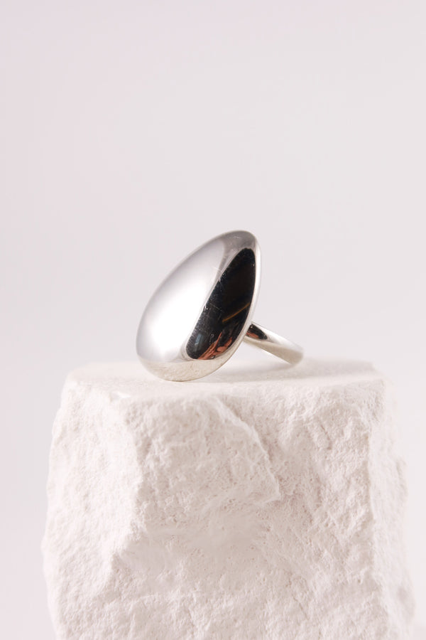 Anello Monolith