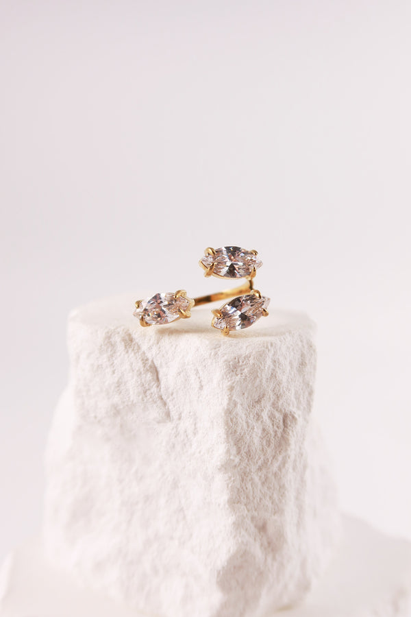 Anello Marquise