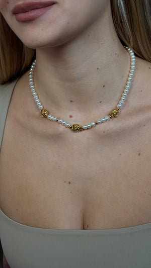 Collana Camelia