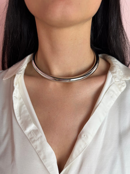 Choker Contour