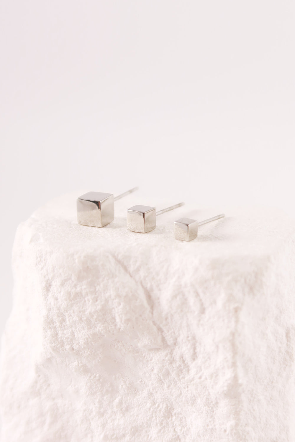 Orecchino Singolo Microcube