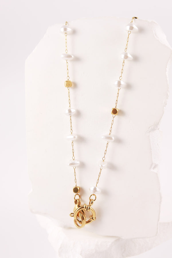 Collana Moon