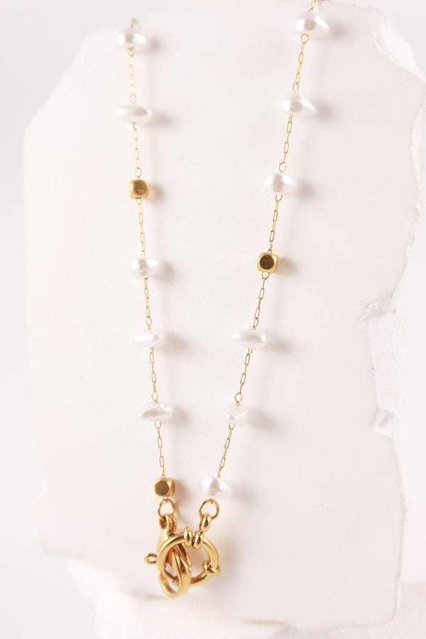 Collana Moon