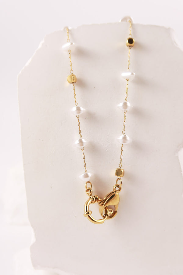 Collana Moon