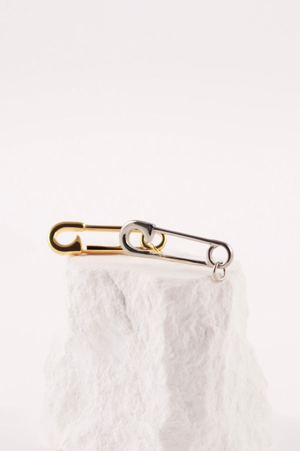 Charm Spilla