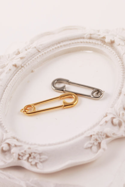 Charm Spilla