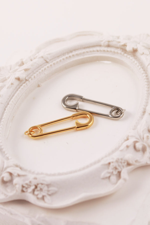 Charm Spilla