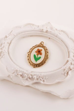 Charm Ricamato Girasole