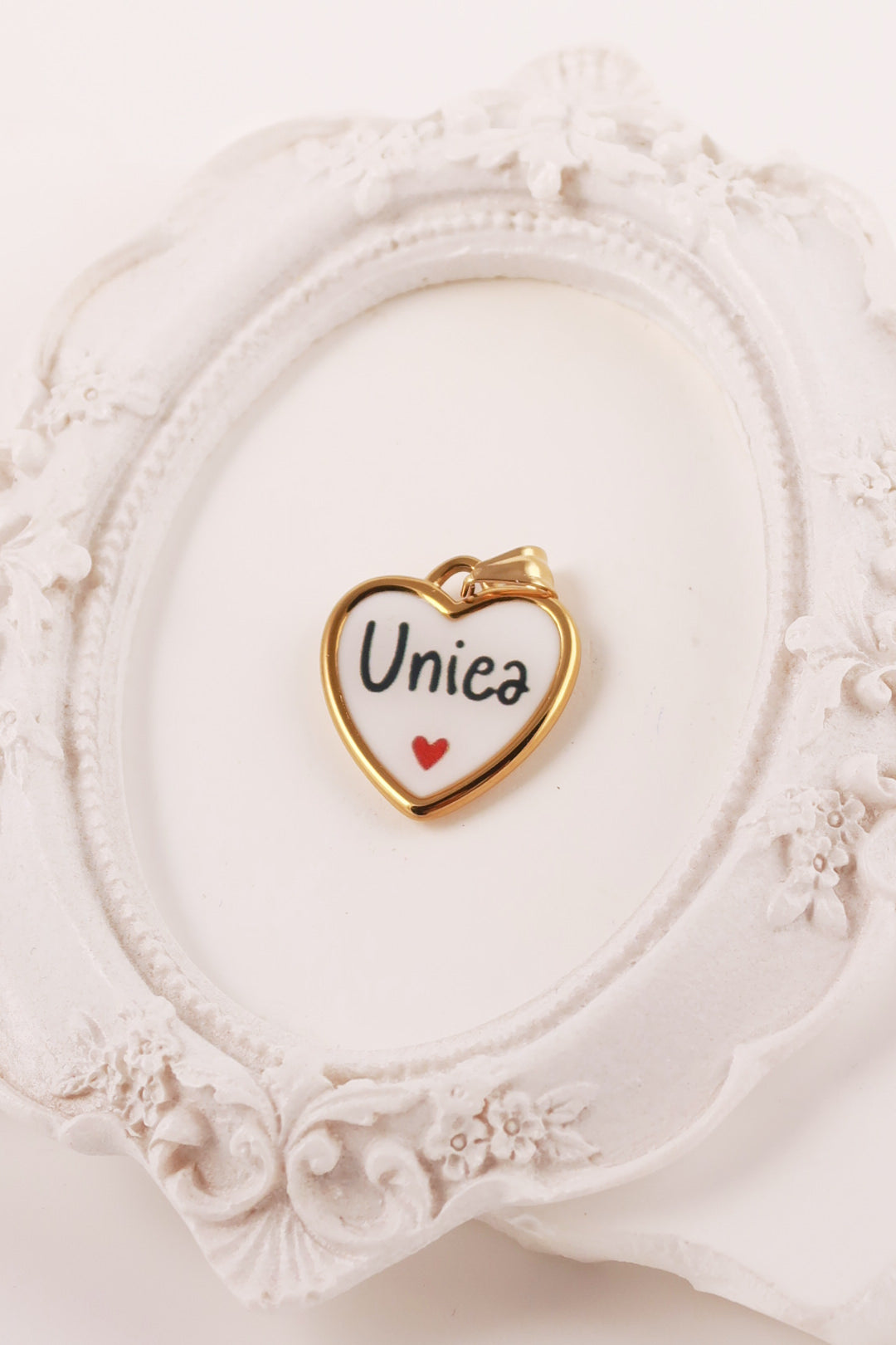 Charm Unica