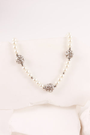 Collana Camelia
