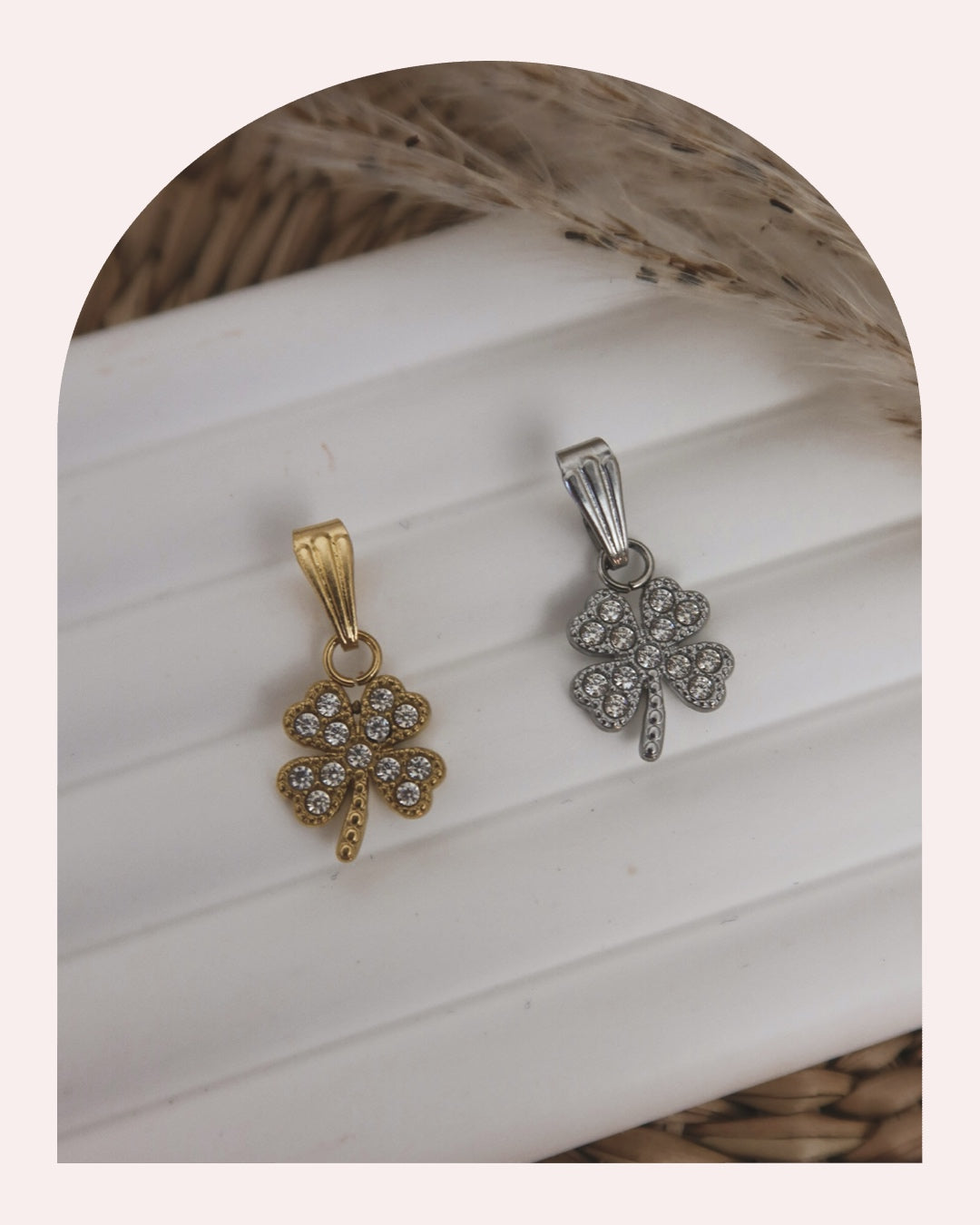 Charm Un Futuro Brillante