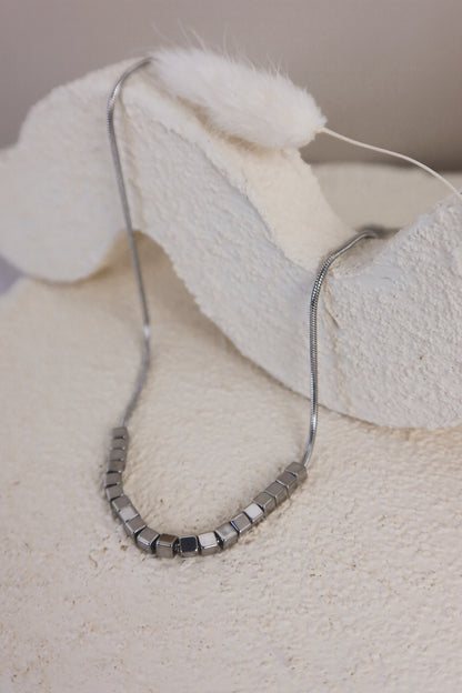 Collana Cubetti
